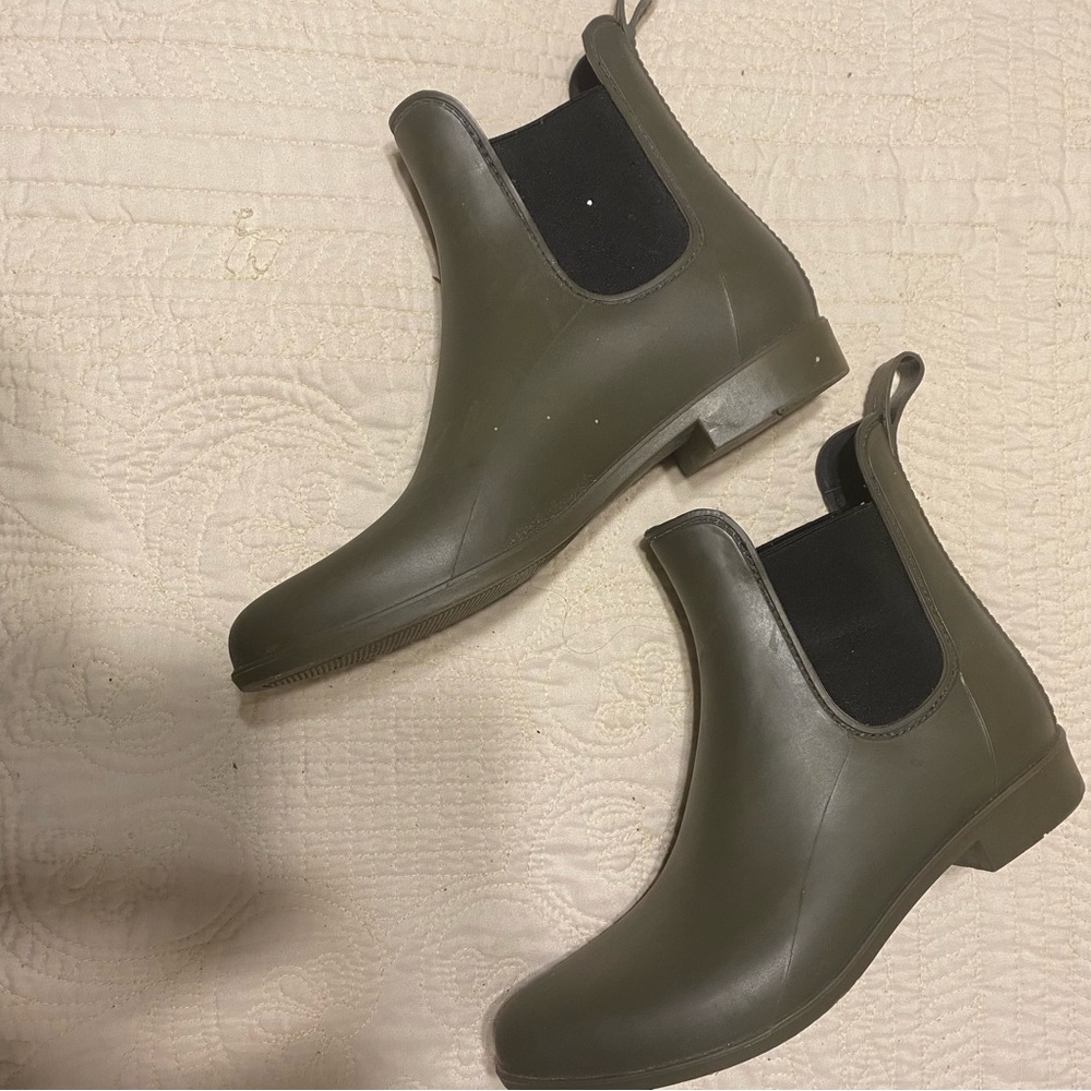 Rainboots. 8M - Picture 5 of 7